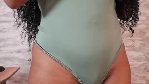 Naomi     online show from July 24, 4:32 am