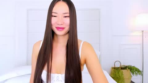 Snapshot of naomiyuu chatting on October 31, 3:07 am Naomi online show from October 31, 3:07 am