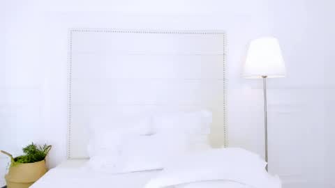 Naomi online show from April 26, 1:47 am