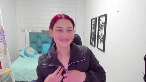 naomy online show from December 23, 1:58 am