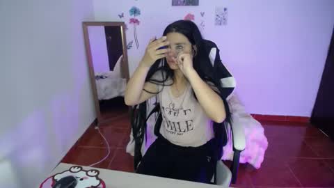 Snapshot of naomy__777 chatting on October 15, 11:43 am naomy__777 online show from October 15, 11:43 am