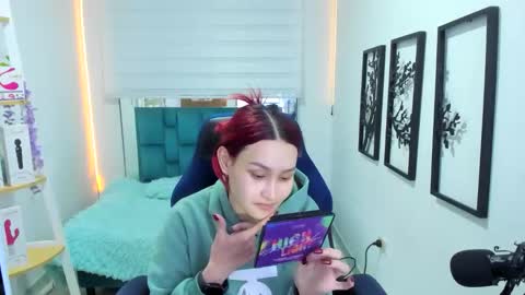 naomy_sex_69 online show from November 28, 3:42 am