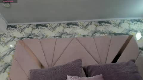 Naomy online show from April 24, 11:56 am