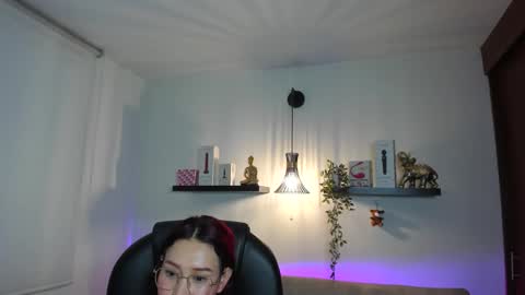 Snapshot of naomy_stanley chatting on May 27, 1:57 am Naomy Stanley online show from May 27, 1:57 am