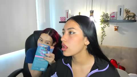 Snapshot of naomy_stanley chatting on June 1, 2:52 pm Naomy Stanley online show from June 1, 2:52 pm