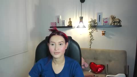 Snapshot of naomy_stanley chatting on June 9, 11:27 pm Naomy Stanley online show from June 9, 11:27 pm