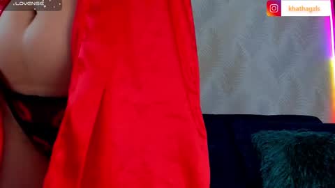 Snapshot of naomycole_ chatting on February 25, 10:50 pm Naomy Cole online show from February 25, 10:50 pm