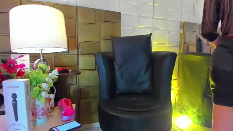 nao online show from September 11, 12:05 pm