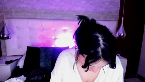 Naomy online show from May 3, 10:49 pm