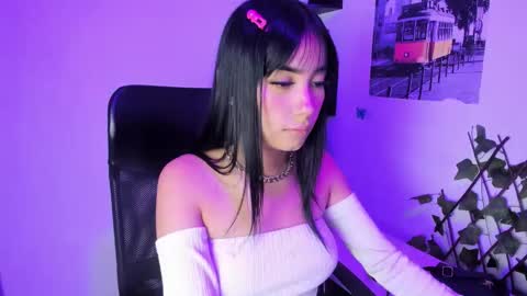 Naomy Watson online show from November 7, 2:28 pm