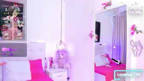 nara_pink online show from December 5, 2:03 pm