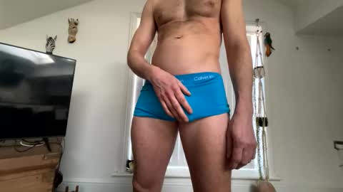 Snapshot of naraic2005 chatting on February 27, 12:45 pm Beetlesboy online show from February 27, 12:45 pm