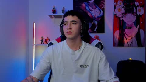 Snapshot of naranjo_seb chatting on December 3, 4:03 am sebastian online show from December 3, 4:03 am