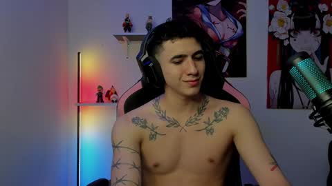 Snapshot of naranjo_seb chatting on December 14, 9:29 am sebastian online show from December 14, 9:29 am