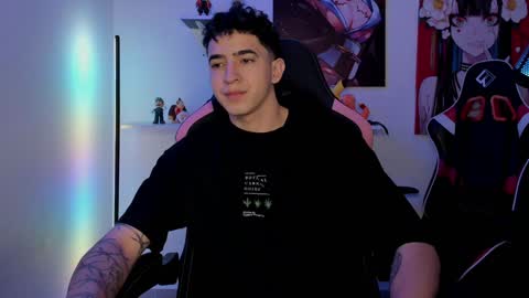 Snapshot of naranjo_seb chatting on January 4, 8:06 am sebastian online show from January 4, 8:06 am