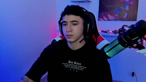 Snapshot of naranjo_seb chatting on February 6, 7:13 am sebastian online show from February 6, 7:13 am