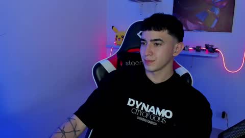 Snapshot of naranjo_seb chatting on February 14, 7:59 am sebastian online show from February 14, 7:59 am