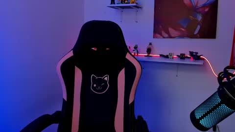 Snapshot of naranjo_seb chatting on February 19, 5:16 pm sebastian online show from February 19, 5:16 pm