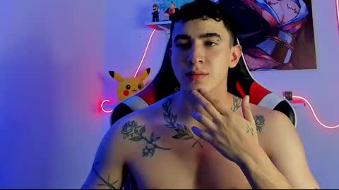 Snapshot of naranjo_seb chatting on March 2, 7:21 am sebastian online show from March 2, 7:21 am