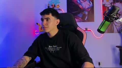 Snapshot of naranjo_seb chatting on March 12, 3:13 am sebastian online show from March 12, 3:13 am