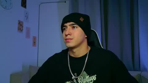 Snapshot of naranjo_seb chatting on September 25, 4:49 am sebastian online show from September 25, 4:49 am