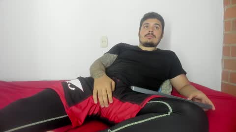 Snapshot of narciso_kh chatting on June 10, 3:07 am deibyd online show from June 10, 3:07 am