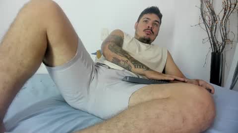 Snapshot of narciso_kh chatting on July 14, 5:18 pm deibyd online show from July 14, 5:18 pm