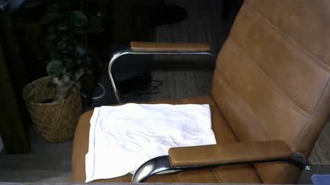 Snapshot of nareth338 chatting on October 1, 3:34 am nareth338 online show from October 1, 3:34 am