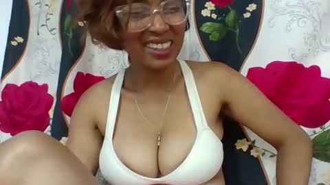 narindra884634 online show from March 2, 7:21 pm