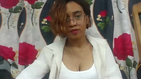 narindra884634 online show from April 23, 12:29 pm