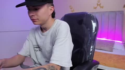 Nascary Fox online show from February 1, 2:59 pm