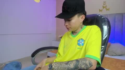 Nascary Fox online show from February 14, 7:21 pm