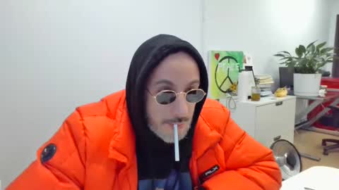 nassobout online show from January 17, 2:39 pm