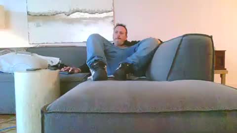 nassobout online show from May 3, 11:33 pm