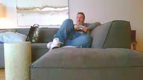 nassobout online show from May 6, 11:37 am