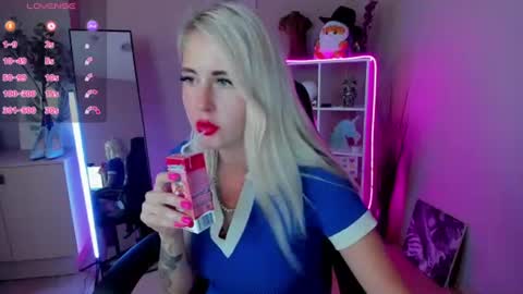 Snapshot of nastasya_cute chatting on June 18, 1:50 am Nastya online show from June 18, 1:50 am