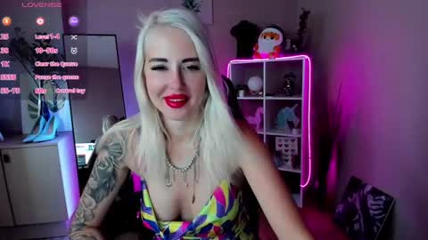 Snapshot of nastasya_cute chatting on June 21, 1:30 am Nastya online show from June 21, 1:30 am