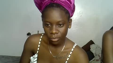 Snapshot of nasti_petite chatting on February 18, 10:14 pm nasti_petite online show from February 18, 10:14 pm