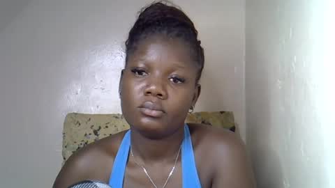 Snapshot of nasty_cherish chatting on June 11, 11:25 pm Cherish online show from June 11, 11:25 pm