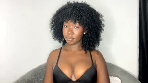 Snapshot of nasty_eboniey chatting on June 7, 6:22 pm Tessy online show from June 7, 6:22 pm