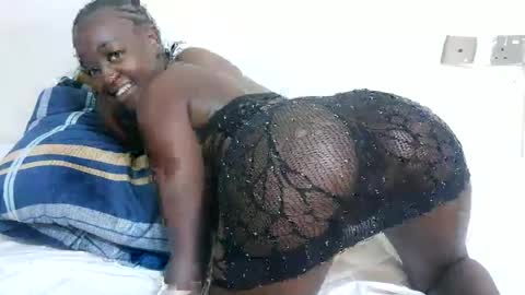 Marie online show from July 2, 6:25 pm