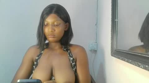 Snapshot of nastybadgirlxx chatting on June 24, 9:19 am Nastybadgirlxx online show from June 24, 9:19 am