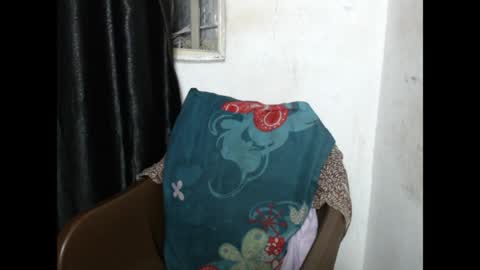 Snapshot of nastyhairy7 chatting on July 21, 1:19 am nastyhairy7 online show from July 21, 1:19 am