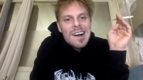 Snapshot of nastyloveparis chatting on December 13, 10:59 pm nastyloveparis online show from December 13, 10:59 pm