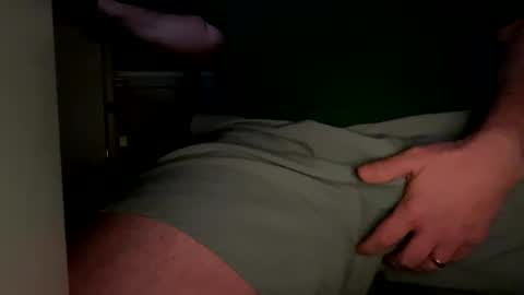 Snapshot of nastymidwesthusband chatting on December 29, 4:05 am nastymidwesthusband online show from December 29, 4:05 am