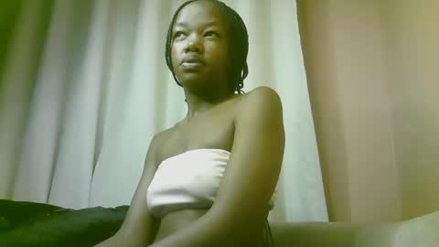 Snapshot of nastypetitebaby chatting on May 3, 12:33 pm nastypetitebaby online show from May 3, 12:33 pm