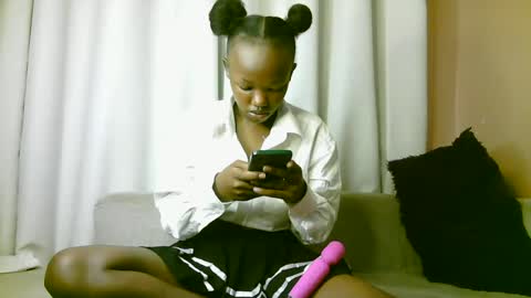 Snapshot of nastypetitebaby chatting on June 23, 8:01 am nastypetitebaby online show from June 23, 8:01 am