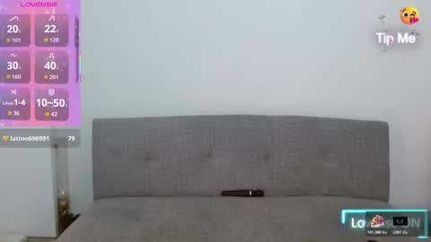 Snapshot of nat4youlove chatting on December 3, 11:36 pm nathalia online show from December 3, 11:36 pm