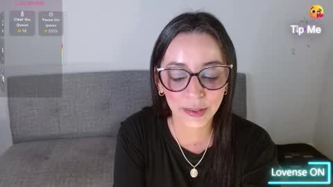 Snapshot of nat4youlove chatting on December 14, 11:31 pm nathalia online show from December 14, 11:31 pm