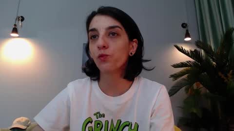 Snapshot of nat_ashax chatting on December 3, 9:07 am nat_ashax online show from December 3, 9:07 am